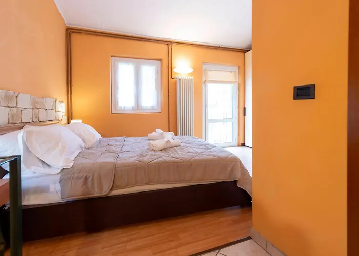 Conti Exclusive Loft * Novara